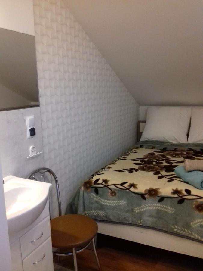 Homestay Strozowka Горлице Екстериор снимка