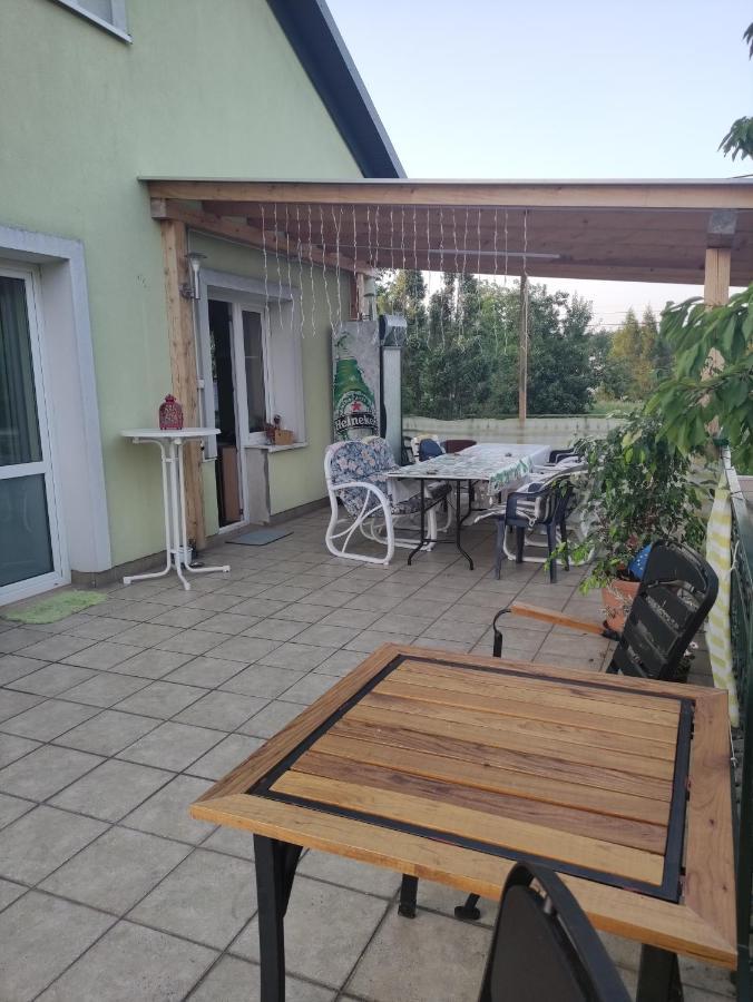 Homestay Strozowka Горлице Екстериор снимка