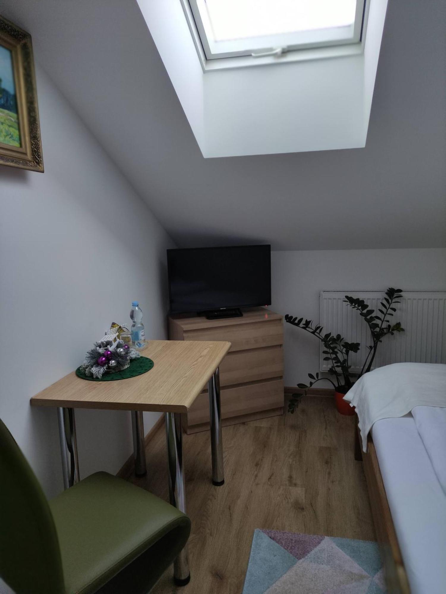 Homestay Strozowka Горлице Екстериор снимка