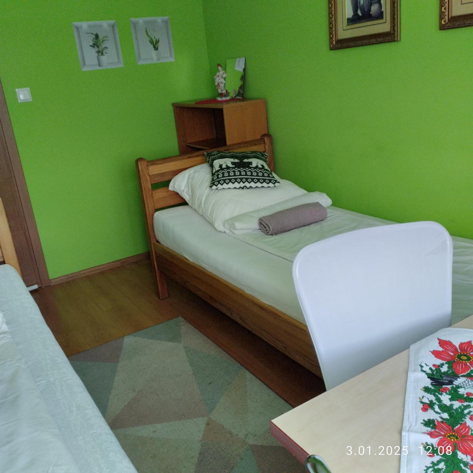 Homestay Strozowka Горлице Екстериор снимка